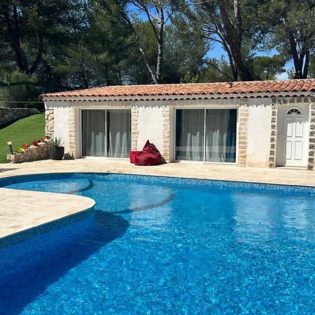 Jolie Maison Avec Vue Sur Piscine Bouc-Bel-Air Eksteriør billede