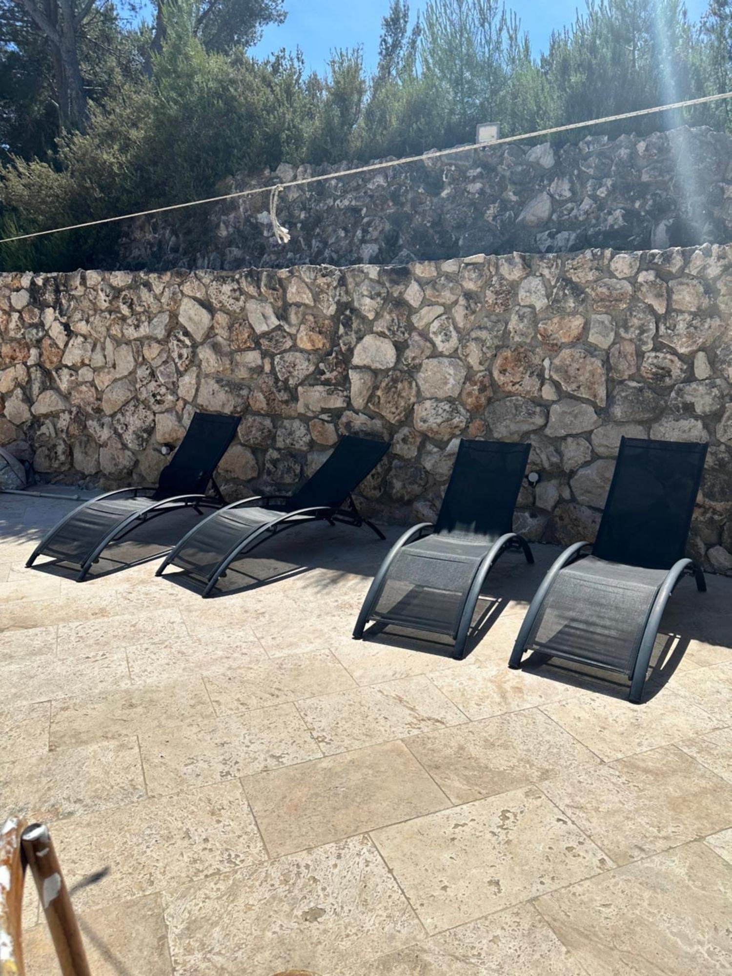 Jolie Maison Avec Vue Sur Piscine Bouc-Bel-Air Eksteriør billede