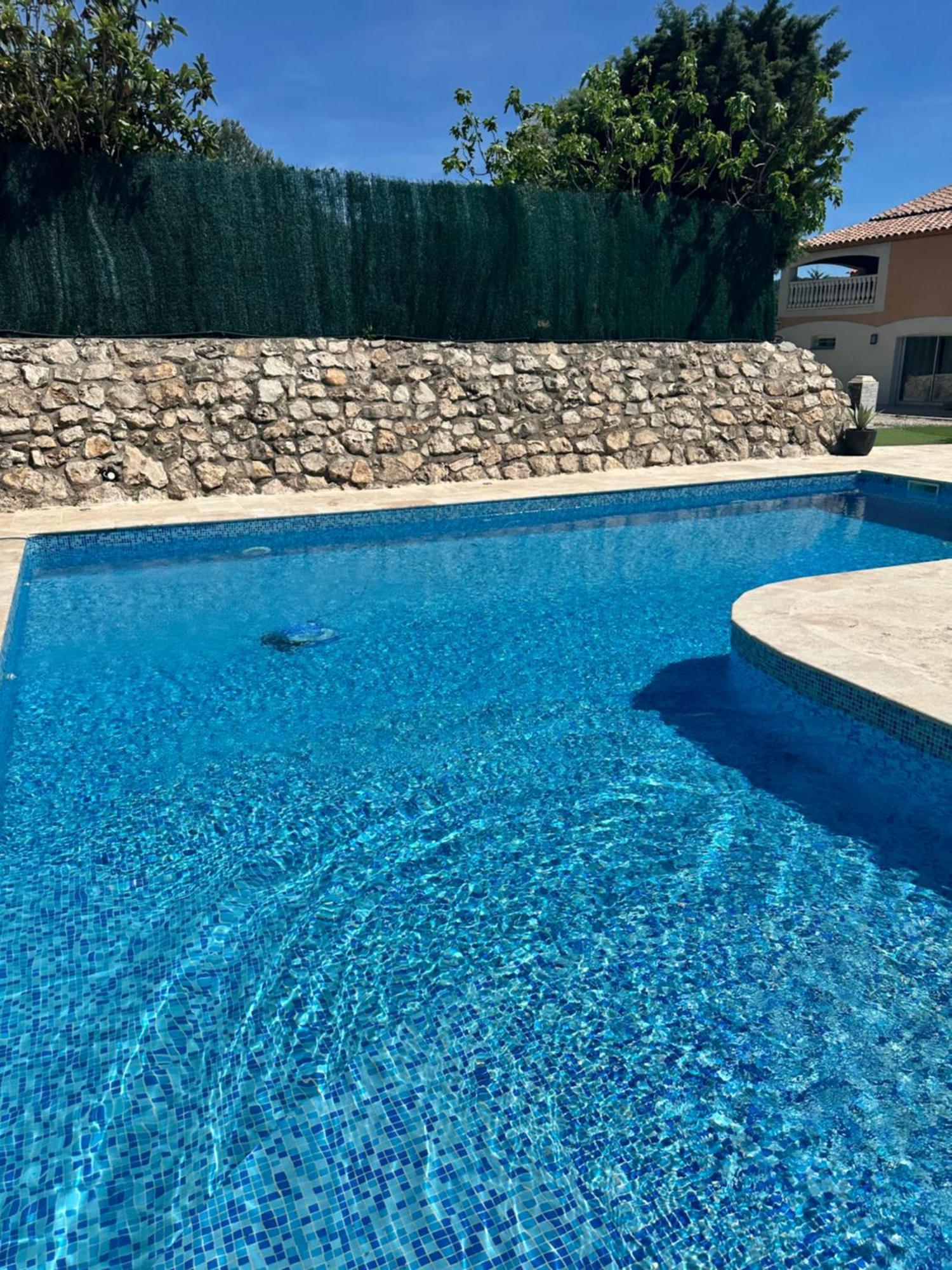 Jolie Maison Avec Vue Sur Piscine Bouc-Bel-Air Eksteriør billede